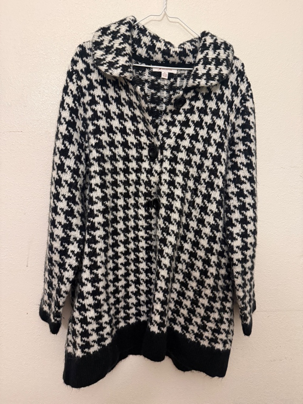 JM Collection Black White Houndstooth Button large Cardigan sweater xl chevron